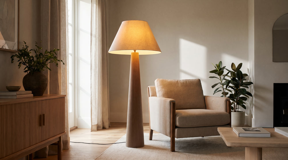 Adjustable floor lamp