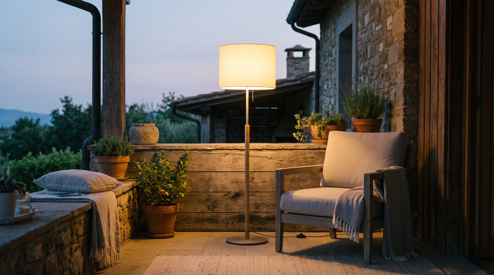 Free-standing outdoor lighting for patios