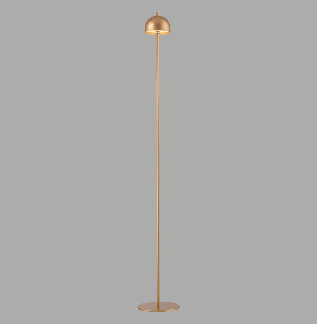 Lampadaire doré entier présenté de face sur fond gris neutre