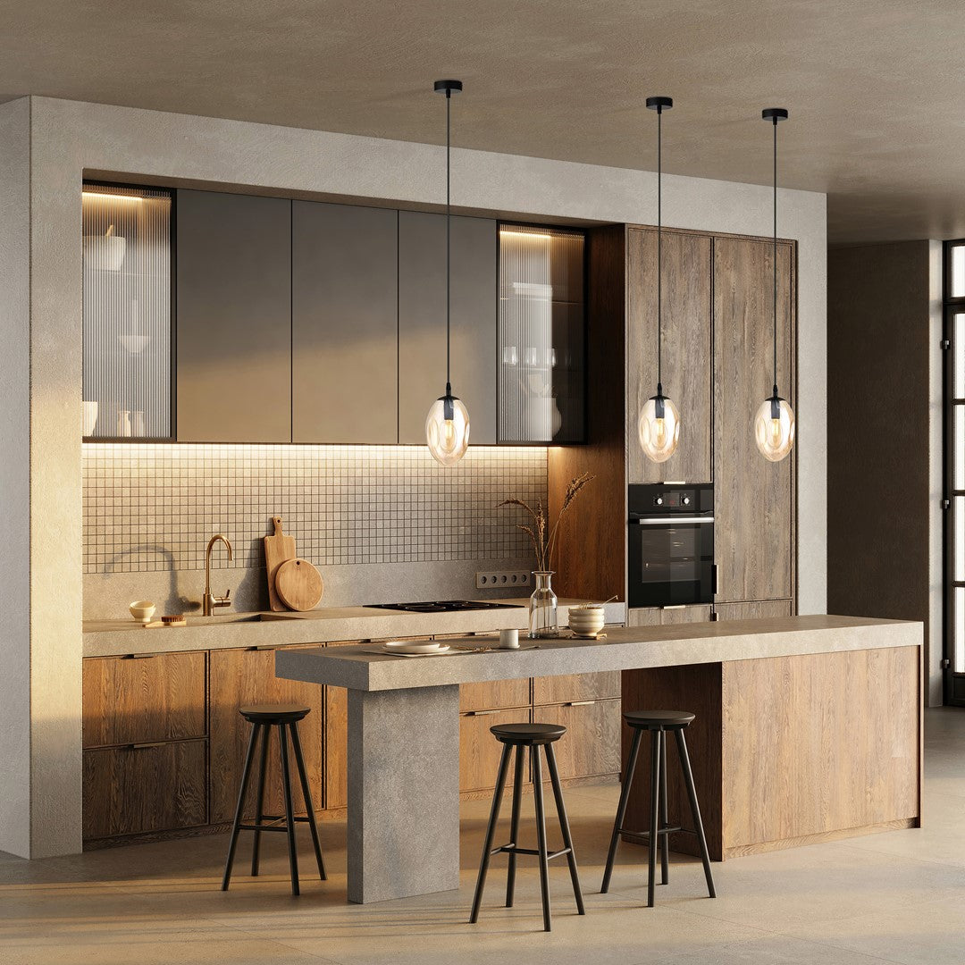 Astral 1-light black pendant, amber glass