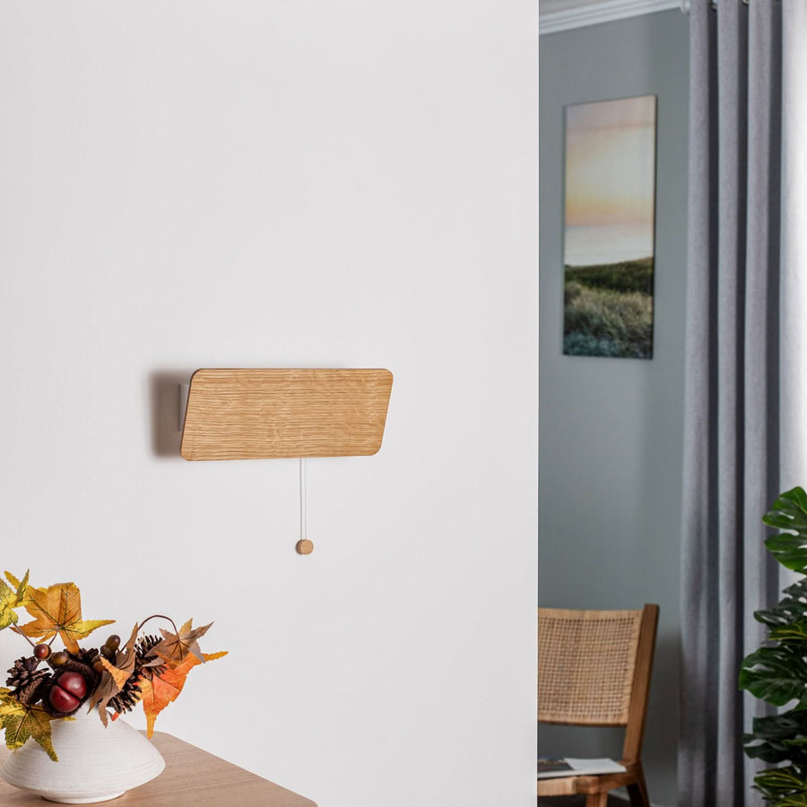 Applique murale Oslo en bois, chêne et blanc, hauteur 12 cm