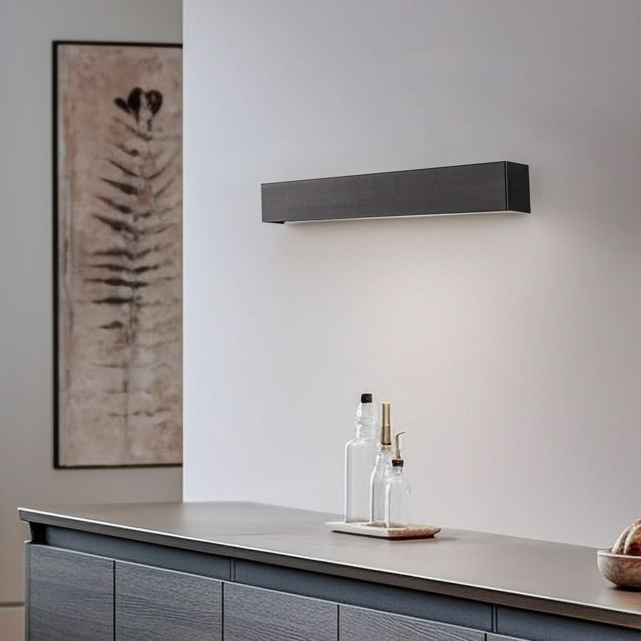 Applique murale Straight S en acier, noir, hauteur 7 cm