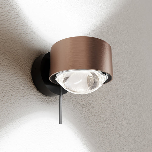 Applique murale LED Puk! 80 Wall en verre, cuivré brossé et noir, hauteur 6,5 cm