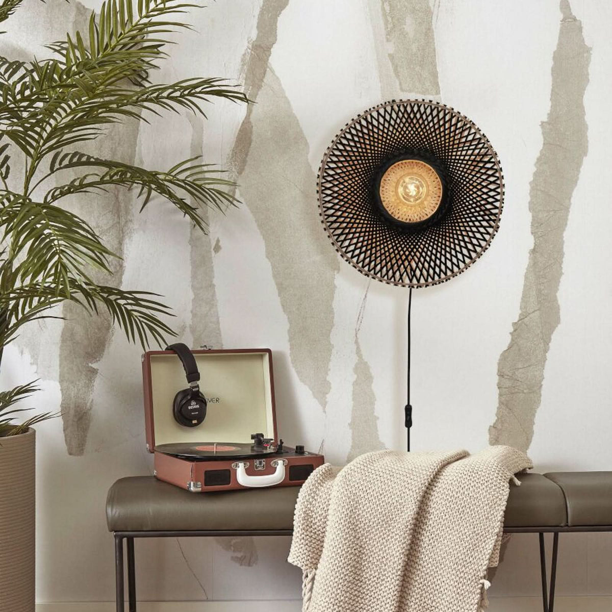 Applique murale Kalimantan Wand en bambou, noir et bois, Ø 44 cm