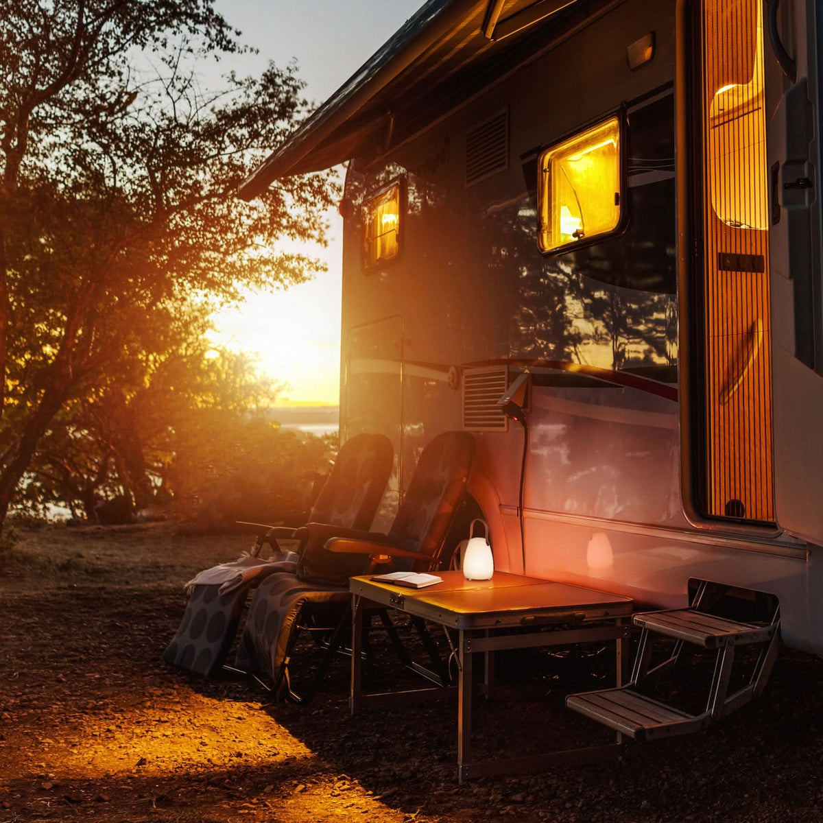 Lampe à poser d'extérieur LED rechargeable Ruby, blanc et marron, Ø 12 cm, IP44