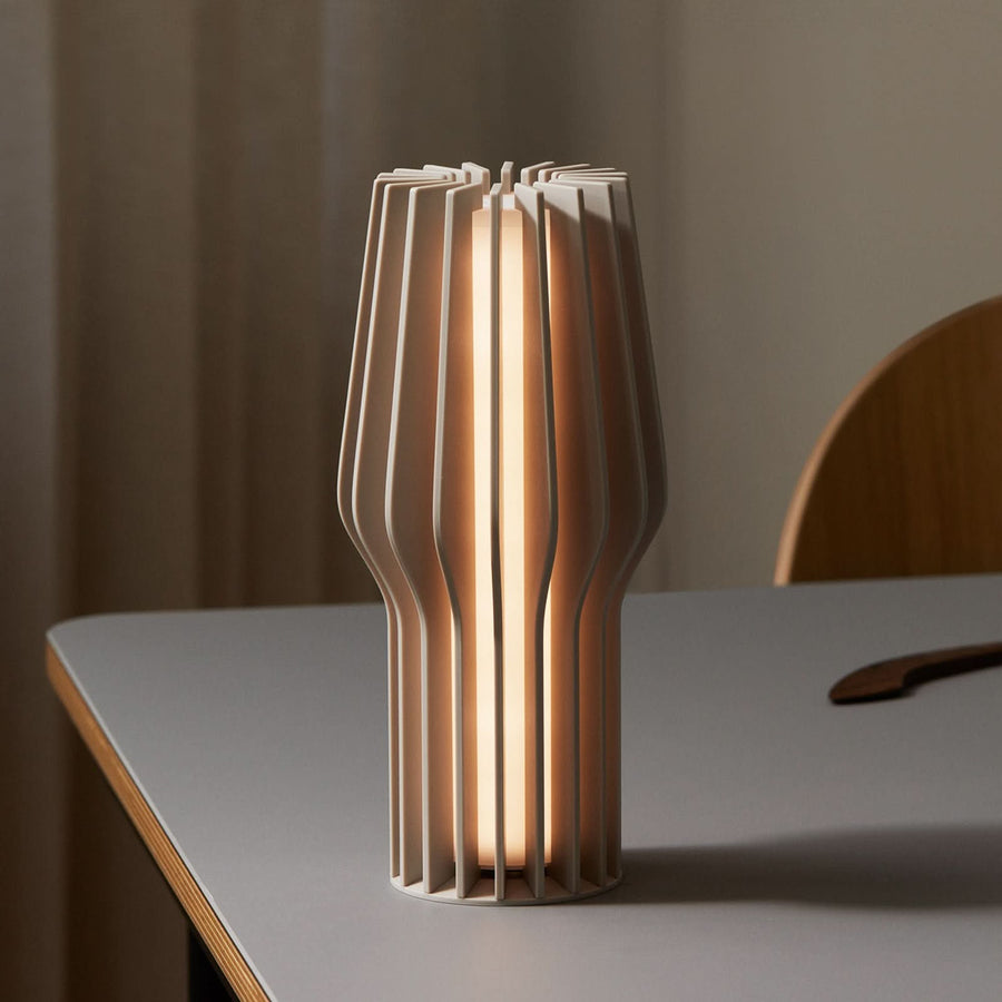 Lampe à poser d'extérieur LED rechargeable Radiant, beige, Ø 11 cm, IP44