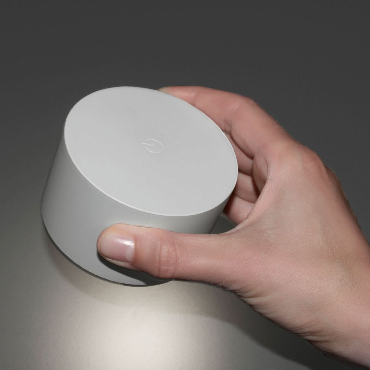 Applique murale LED rechargeable Magnetics, argenté, hauteur 4,5 cm
