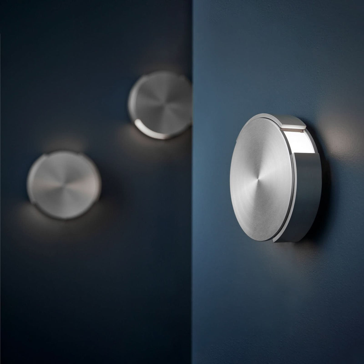 Applique murale Rotate en métal, aluminium brossé, 2 lumières, Ø 15 cm