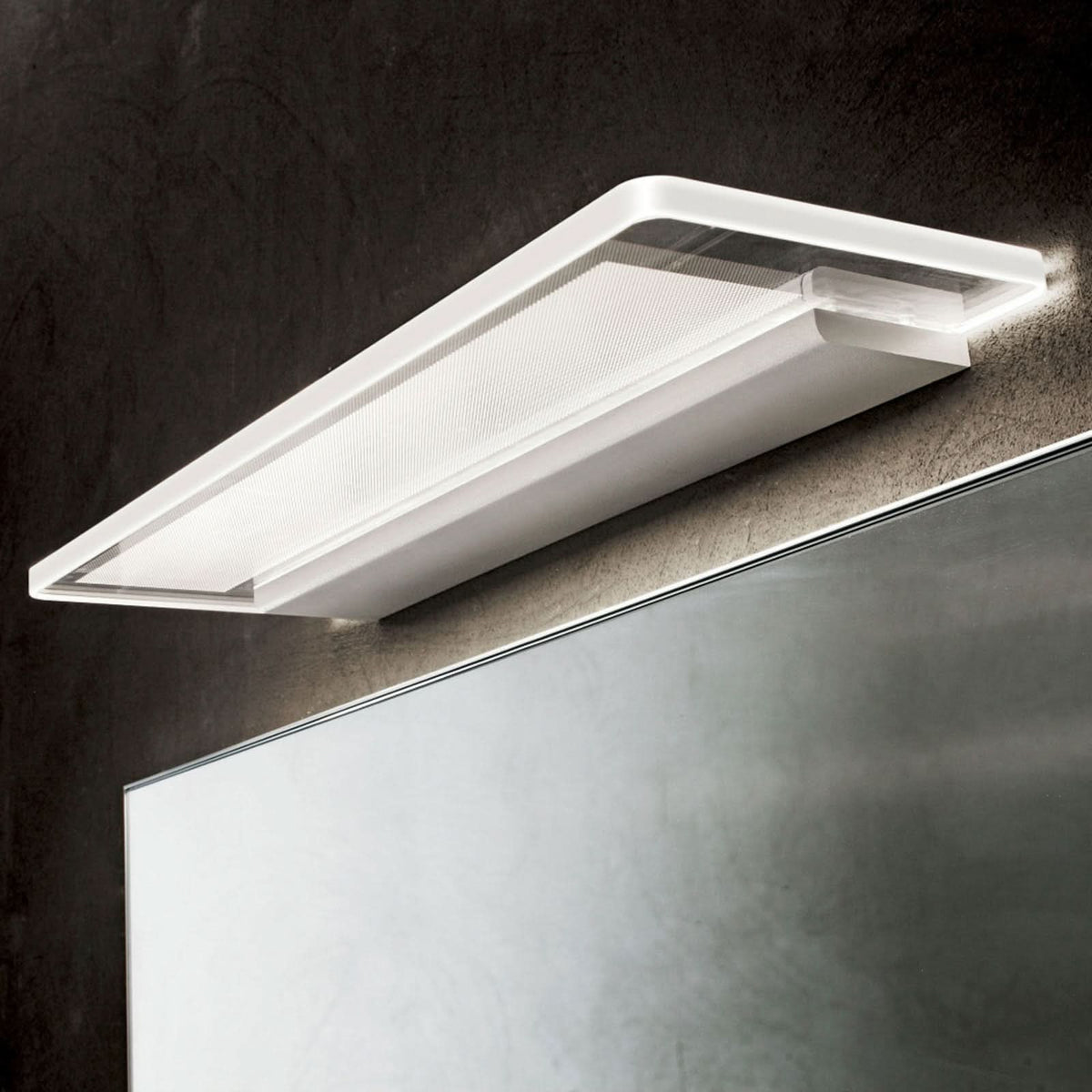 Applique murale LED Skinny en aluminium, blanc, hauteur 2,8 cm, IP44