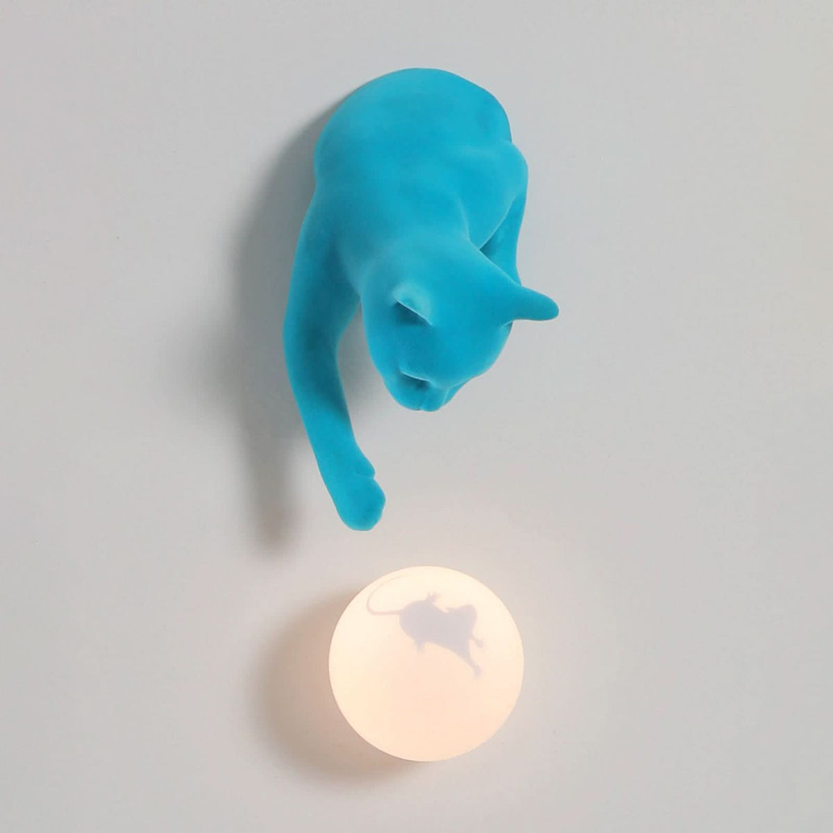 Applique murale Maoo en verre, bleu clair et blanc satiné, Ø 12 cm