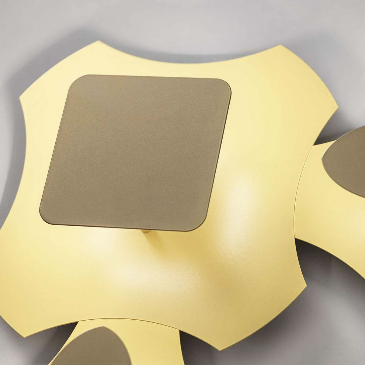 Applique murale LED Ornato Square en aluminium, doré et marron, hauteur 34,2 cm