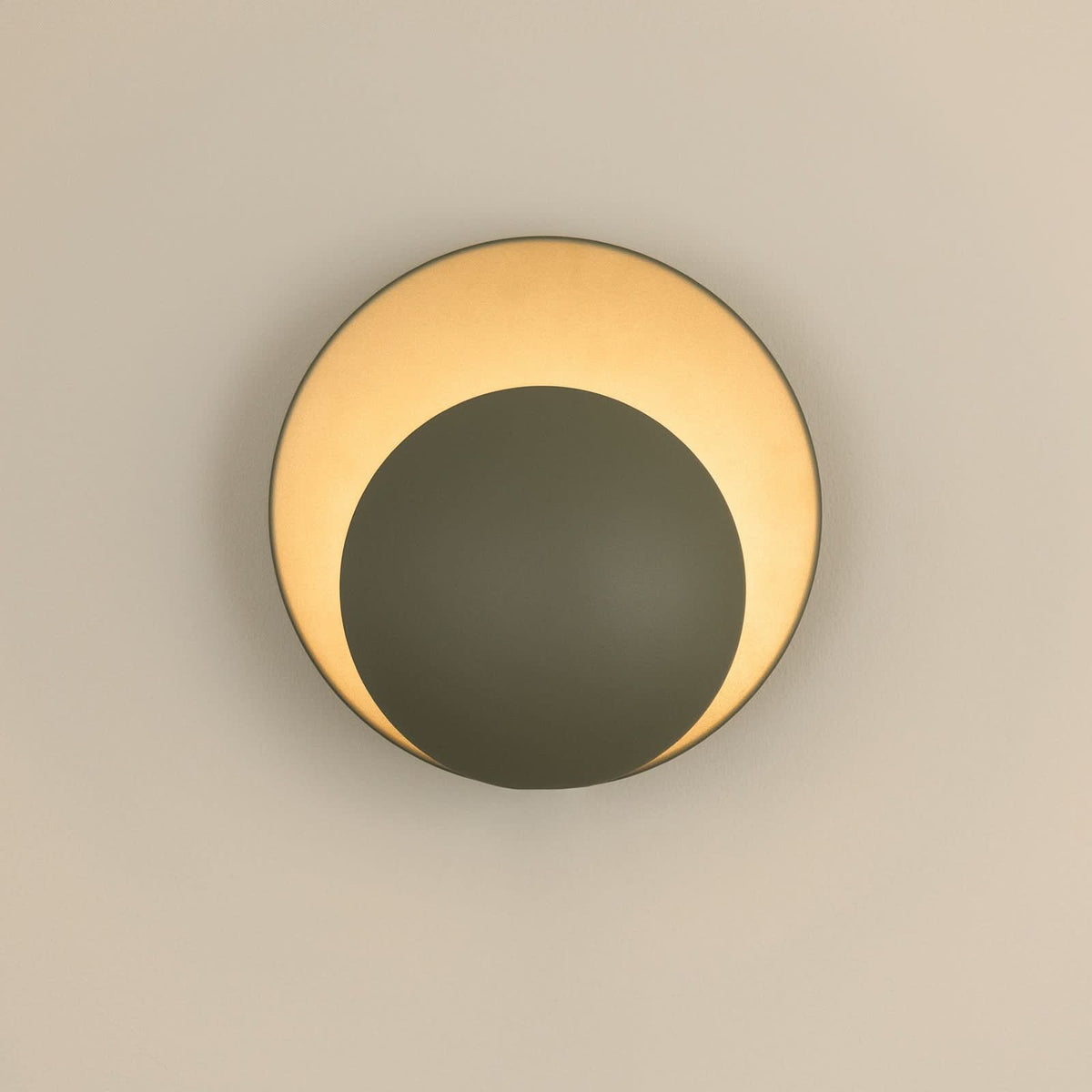 Applique murale Orbit en métal, vert, Ø 30 cm
