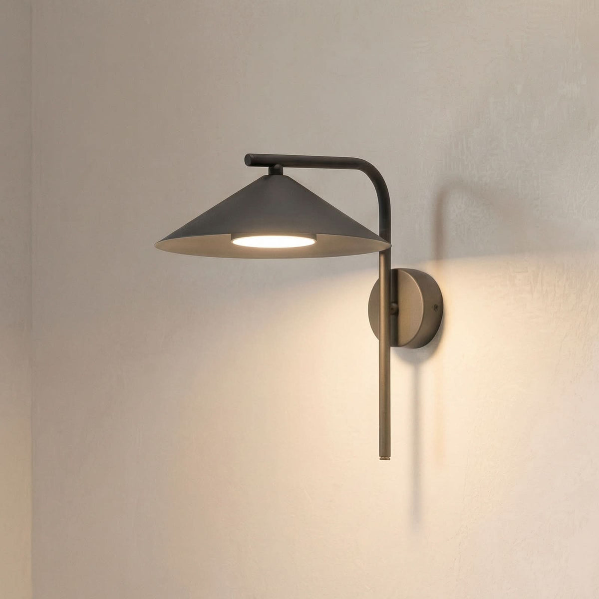 Applique murale Lume en métal, marron, hauteur 30,5 cm