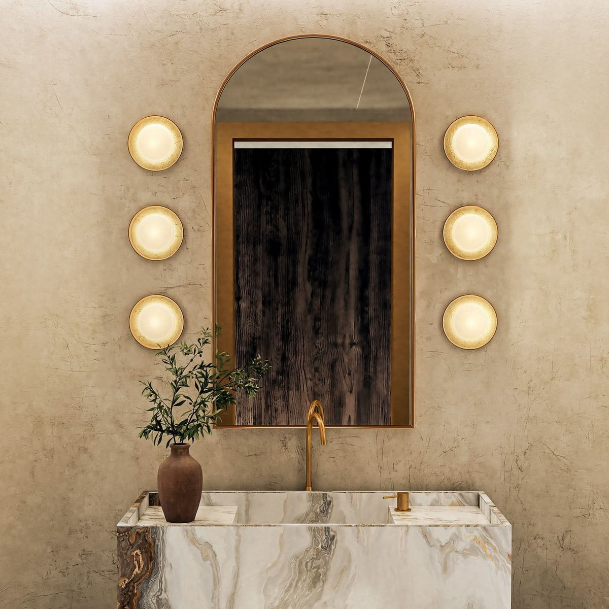 Applique murale LED Alonso en verre, laiton ancien et blanc satiné, Ø 21,6 cm
