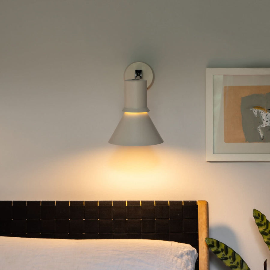 Applique murale Type 80 W2 en aluminium, beige, Ø 14,5 cm, 2700 K, 6 W, hauteur 16 cm