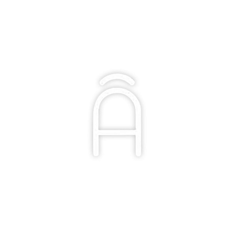 Applique murale LED Alphabet en aluminium, blanc, hauteur 116,2 cm