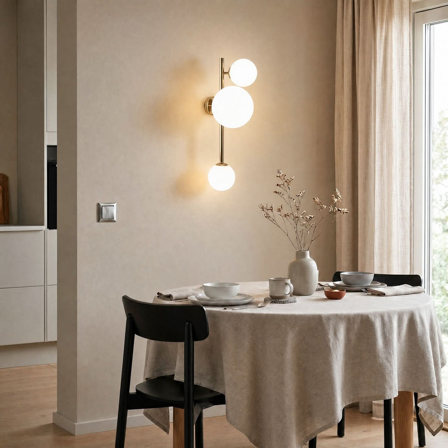 Applique murale Dione en verre, doré et blanc, 3 lumières, hauteur 66 cm