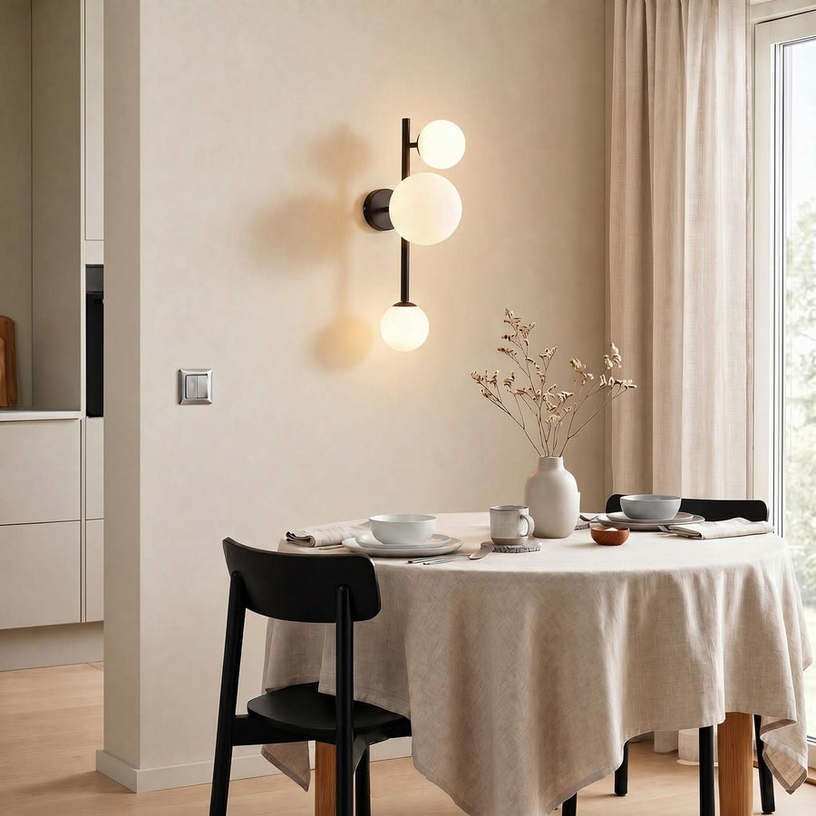 Applique murale Dione en verre, noir et blanc, 3 lumières, hauteur 66 cm