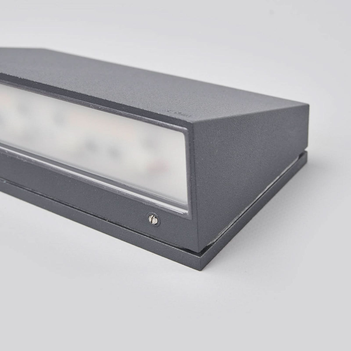 Applique d'extérieur LED 22261K3 en verre, graphite et transparent satiné, hauteur 9,5 cm