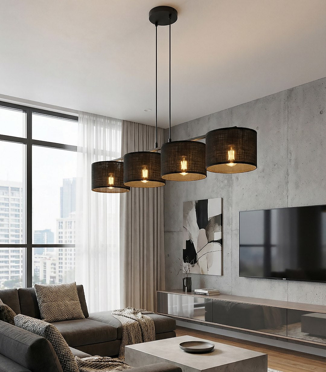 Ambiance salon contemporain, suspension allumée au-dessus d'un canapé d'angle et meuble TV.