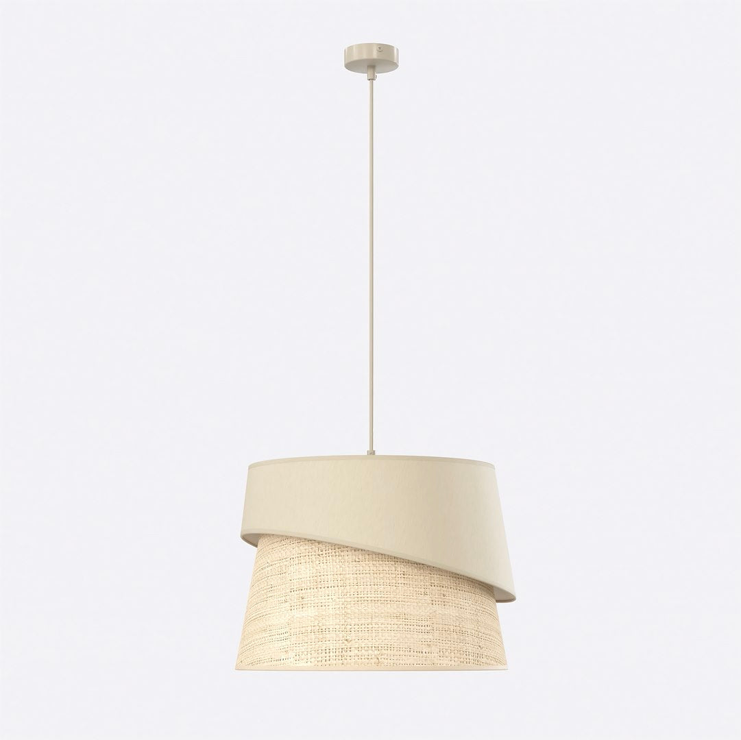 Suspension beige avec abat-jour en rotin, vue de face sur fond blanc.