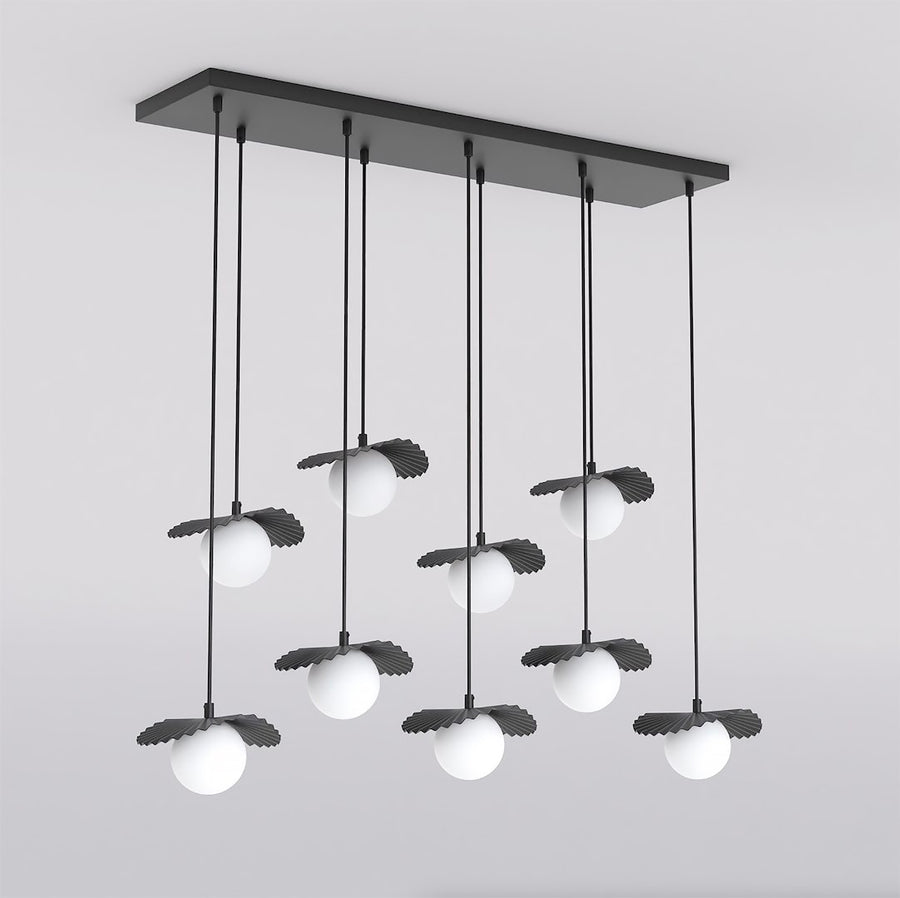 Suspension neuf lumières noire avec disques plissés et globes en verre blanc, vue de face
