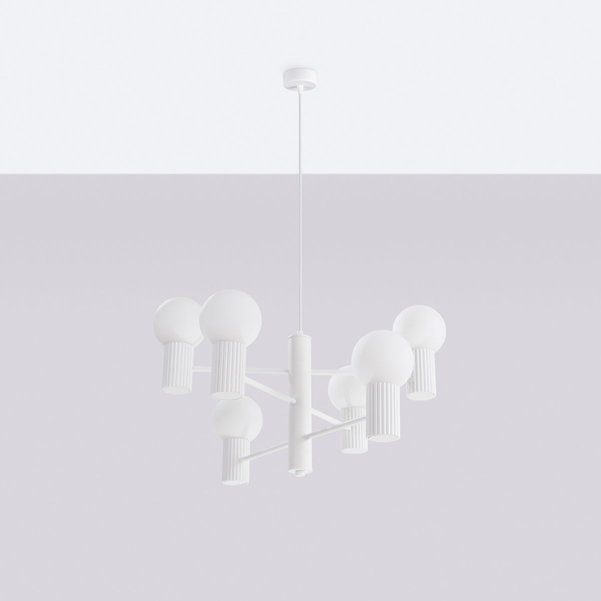 Même luminaire blanc présenté sur fond gris clair avec ligne d'horizon discrète.