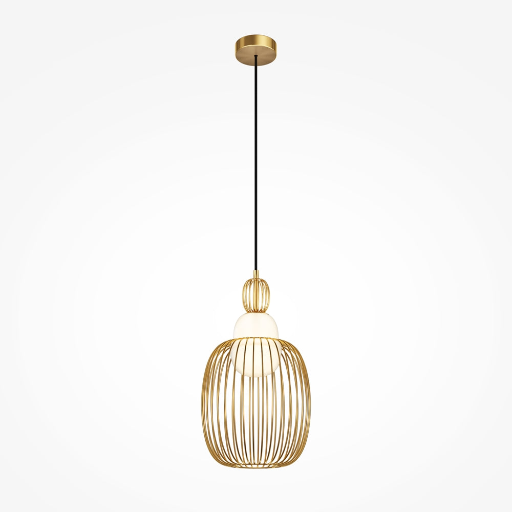 Suspension dorée vue de face, cage métallique et ampoule opaline blanche