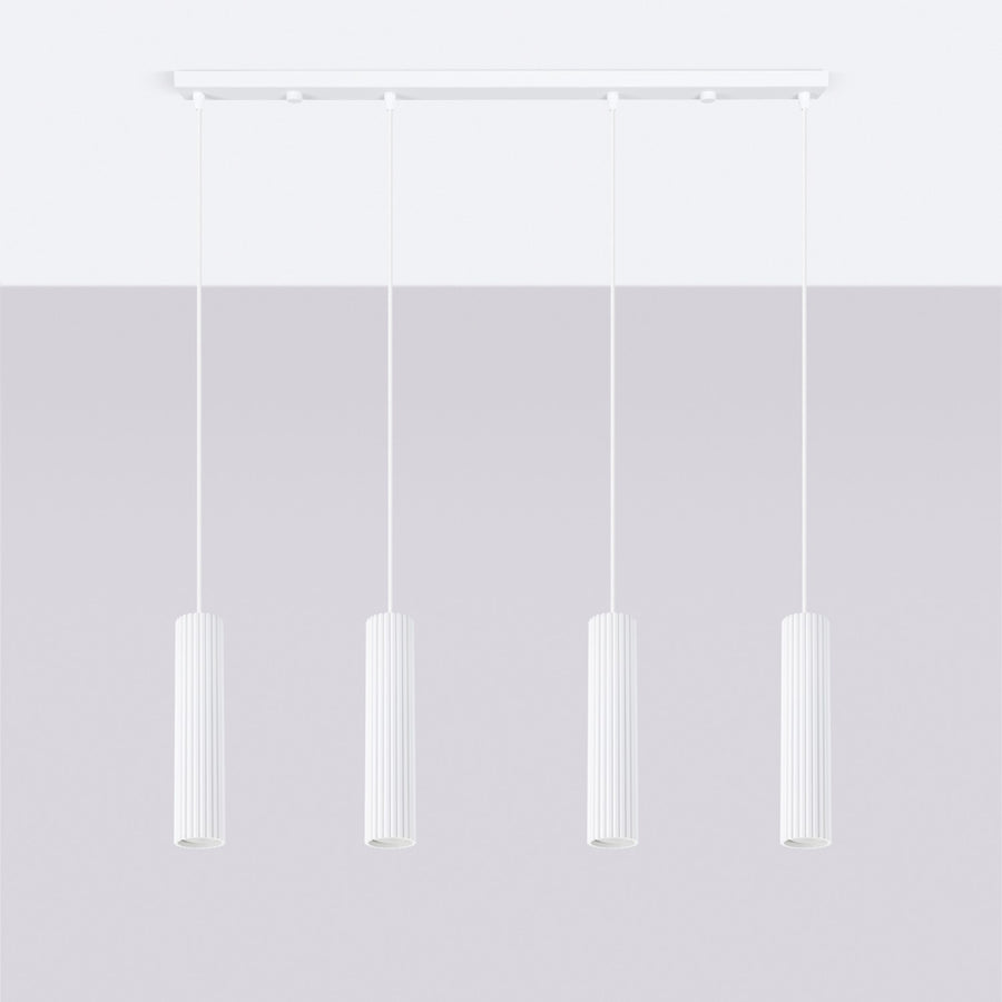Suspension blanche sur fond gris clair avec quatre cylindres alignés et câbles fins