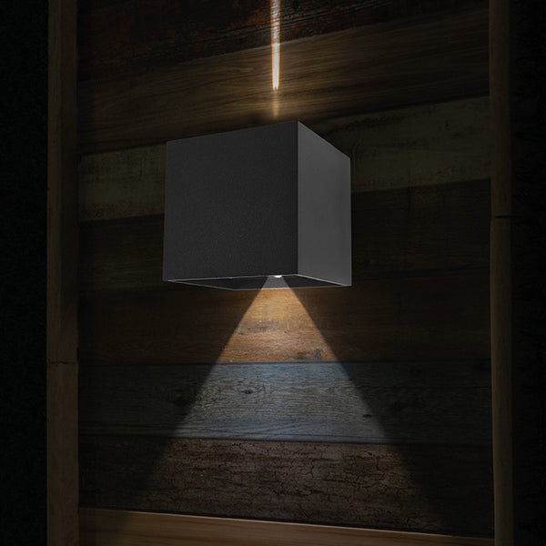 Modern Aluminum Outdoor Lamp