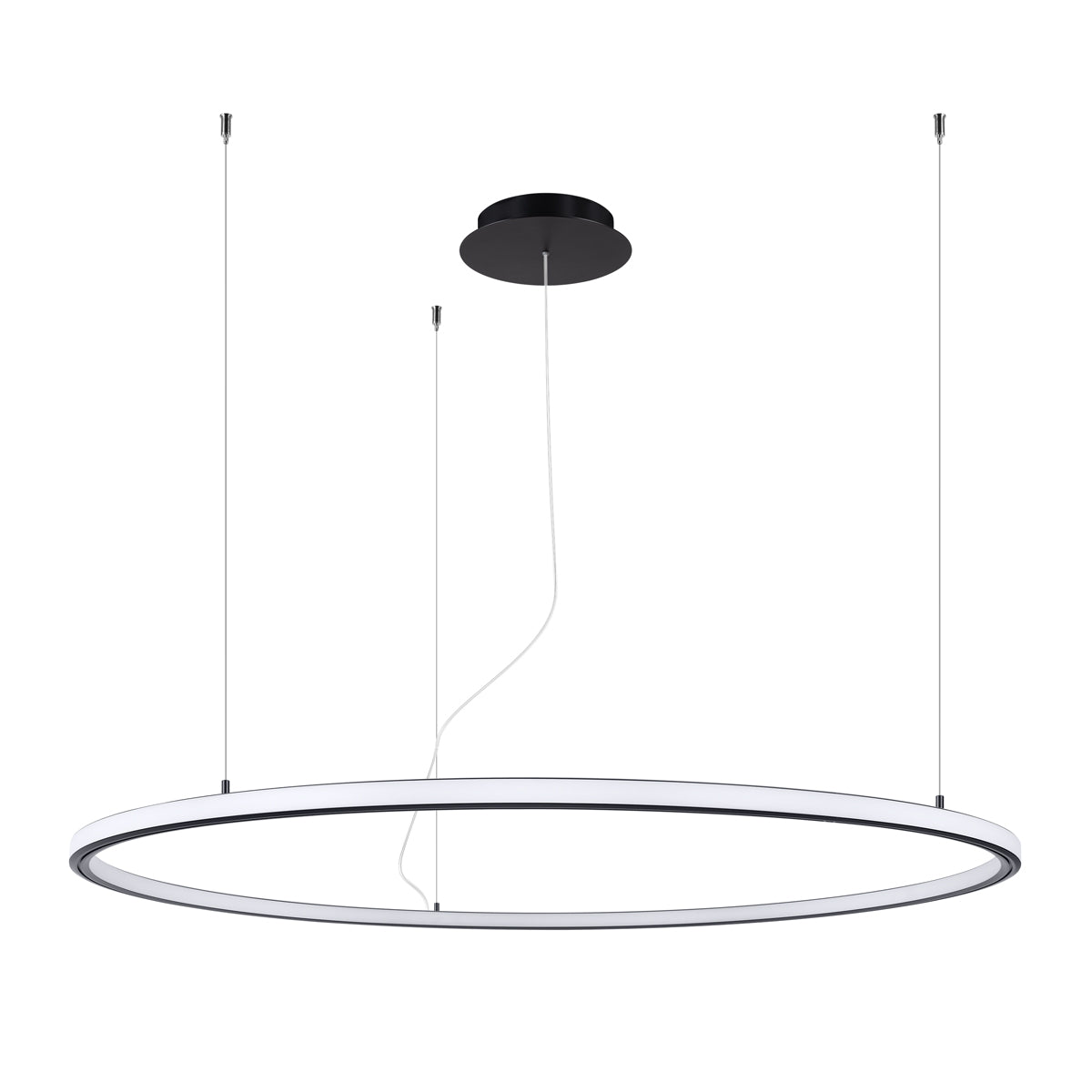 Lustre annulaire noir suspendu par câbles, vue de face sur fond blanc