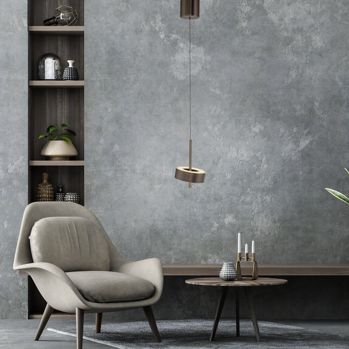 Mise en ambiance salon contemporain, mur béton gris et fauteuil beige