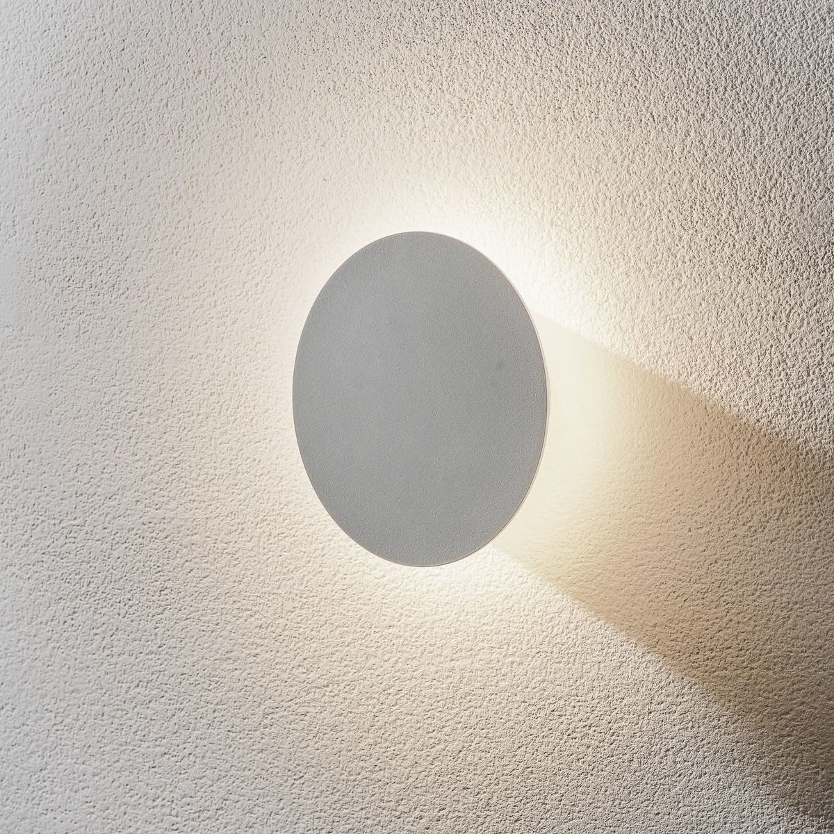 Applique murale LED Blade en aluminium, blanc mat, Ø 18 cm