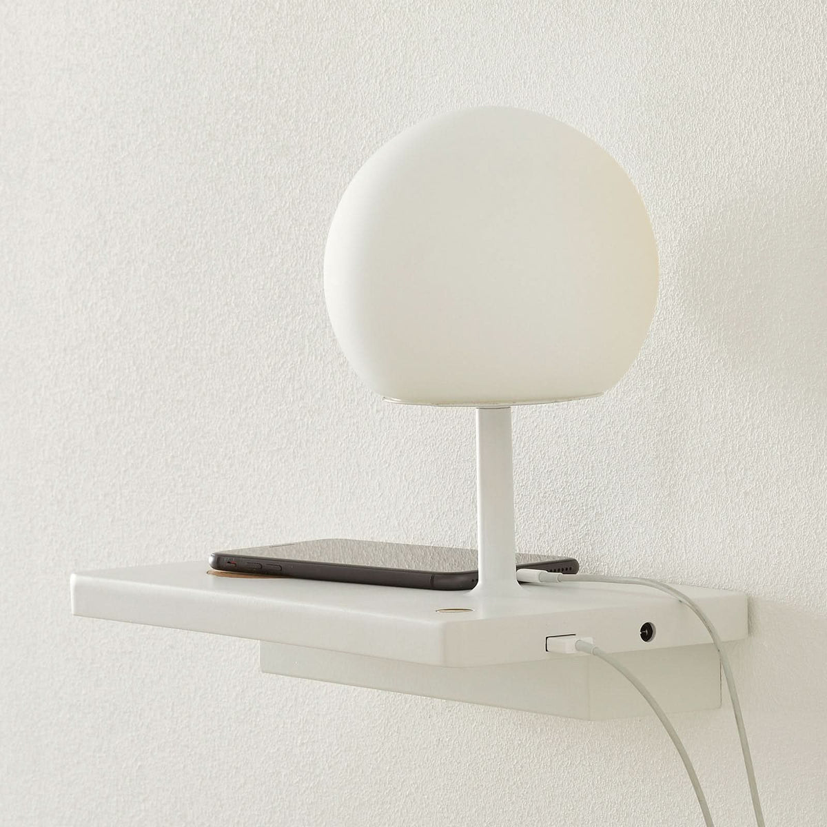 Applique murale LED Niko en verre, marron et blanc, hauteur 14,5 cm
