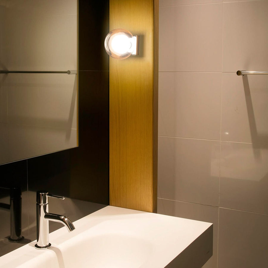 Applique murale Perla en verre, chrome et blanc, Ø 11,5 cm, IP44