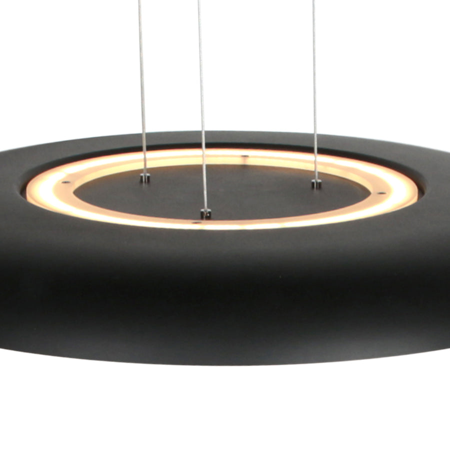 Suspension led salle à manger allumée, halo doré et lumière blanc chaud 2700 K