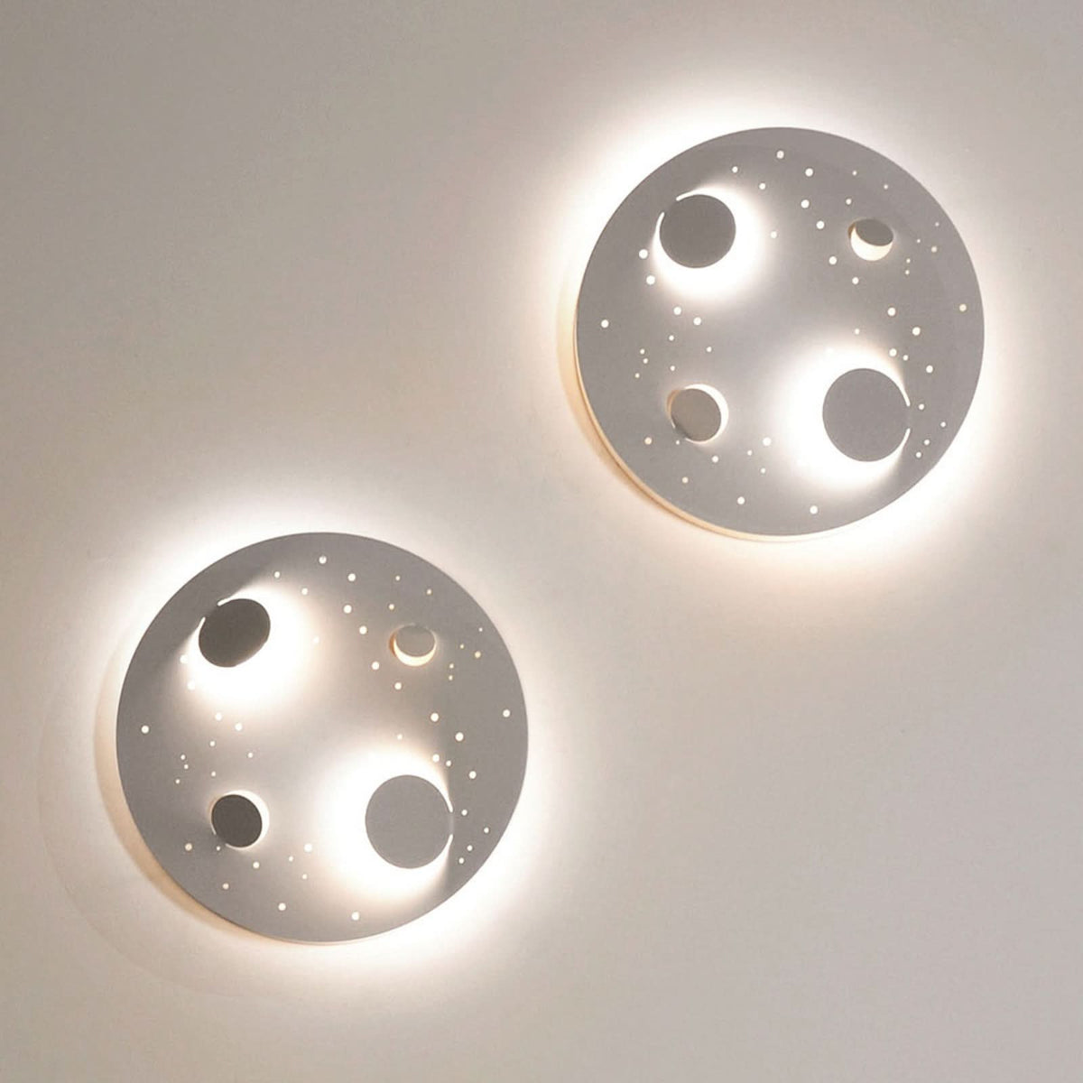 Applique murale LED Buchi en acier, blanc, Ø 40 cm