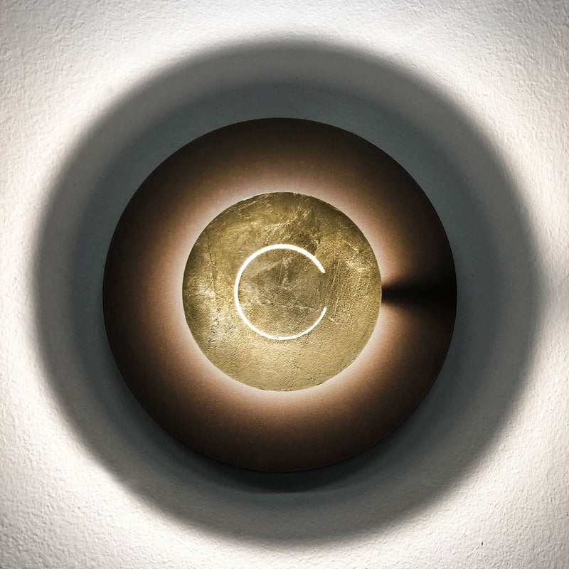 Applique murale LED DoppioZero en acier, marron foncé et feuille d'or, Ø 30 cm