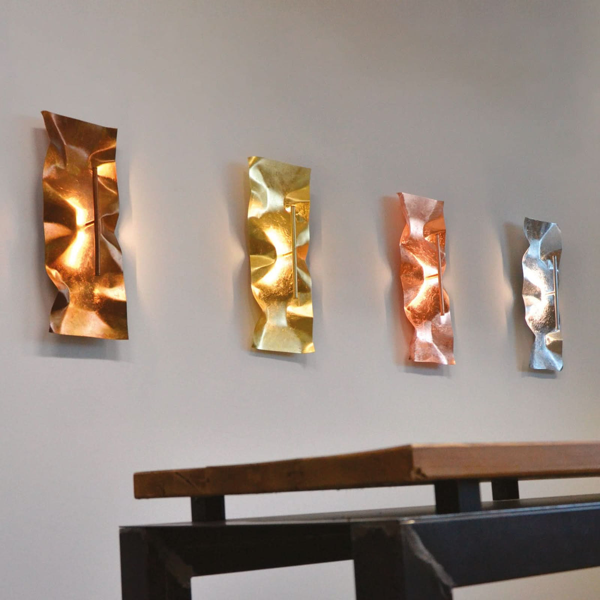 Applique murale LED Crash Tube en acier, bronze, hauteur 60 cm
