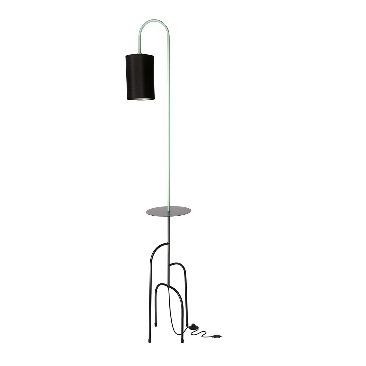 Lampadaire vert de face, tige fine et abat-jour cylindrique noir sur fond blanc