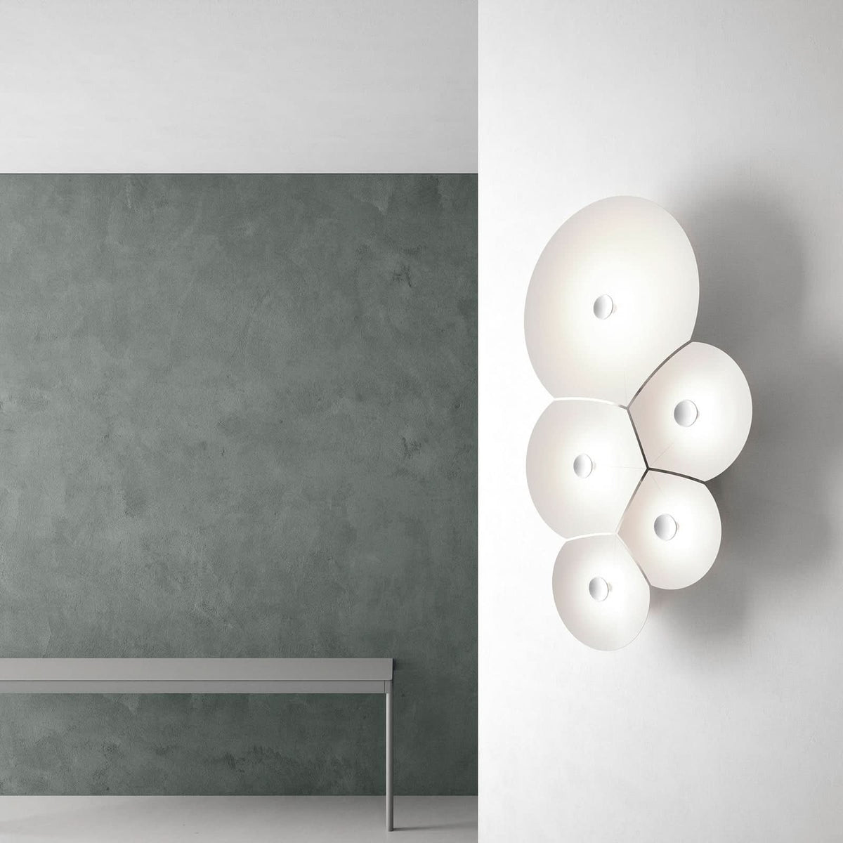 Applique murale LED Bulbullia en aluminium, blanc, hauteur 62 cm