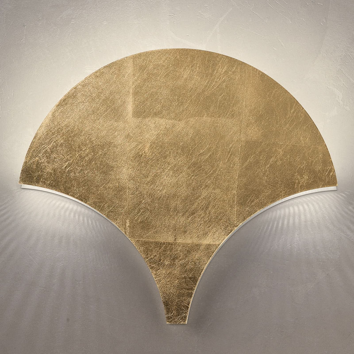 Applique murale LED Palm en métal, feuille d'or, hauteur 34 cm