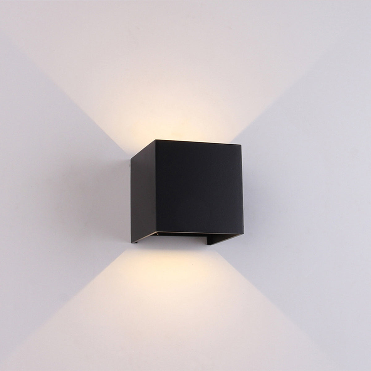 Applique extérieure LED Davos noire sablée, IP54, 3000 K