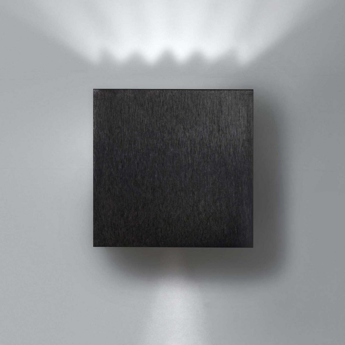 Applique murale Dau en aluminium, noir, hauteur 8,7 cm