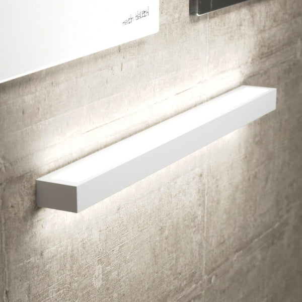 Applique murale LED Mera en acier, blanc, hauteur 4,5 cm, 3000 K, 24 W