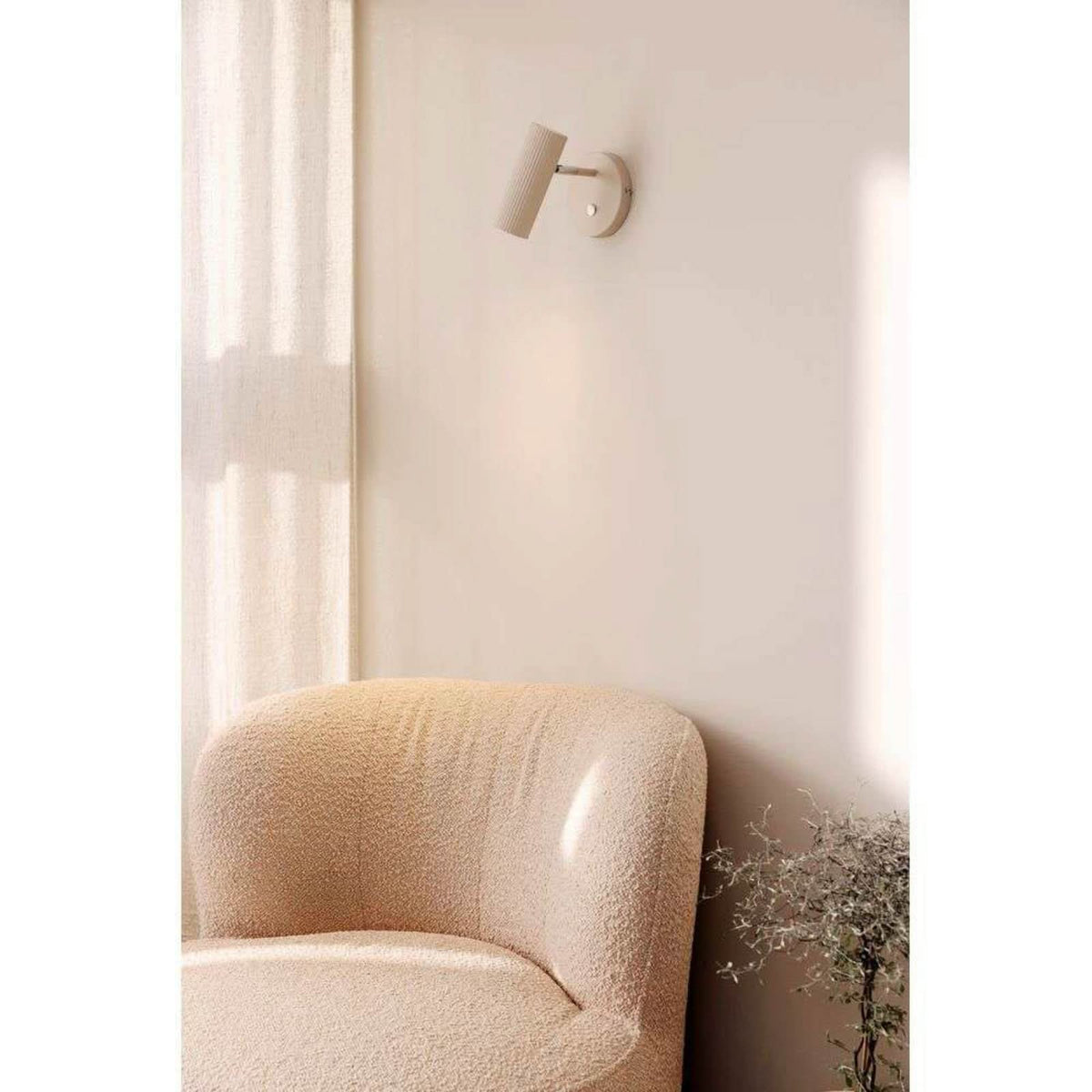 Applique murale Hubble en métal, beige et chromé, hauteur 15 cm