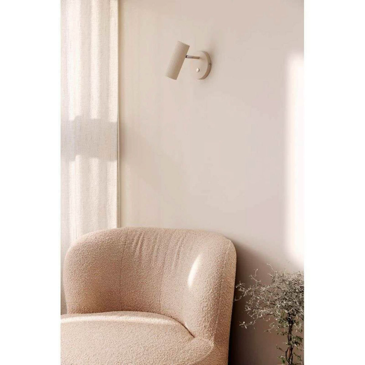 Applique murale Hubble en métal, beige et chromé, hauteur 15 cm