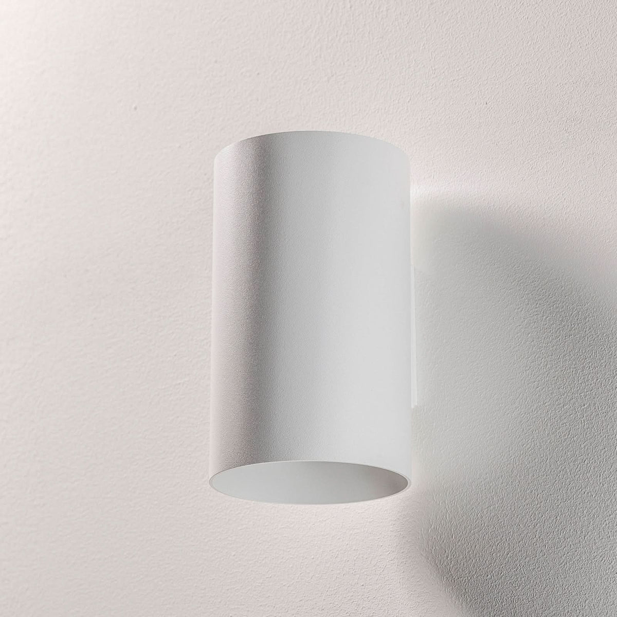 Applique murale Eye en acier, blanc, 2 lumières, Ø 5,5 cm