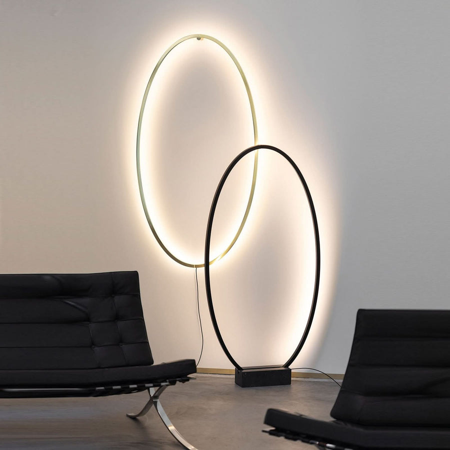 Applique murale LED Ellisse 2 700 en aluminium, or et blanc, hauteur 135 cm