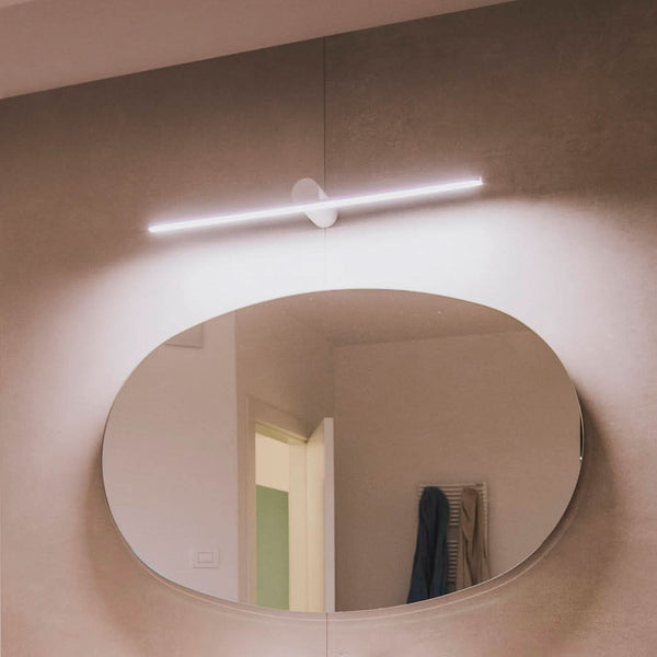 Applique murale LED Slight AP 72 en métal, blanc mat, hauteur 6 cm